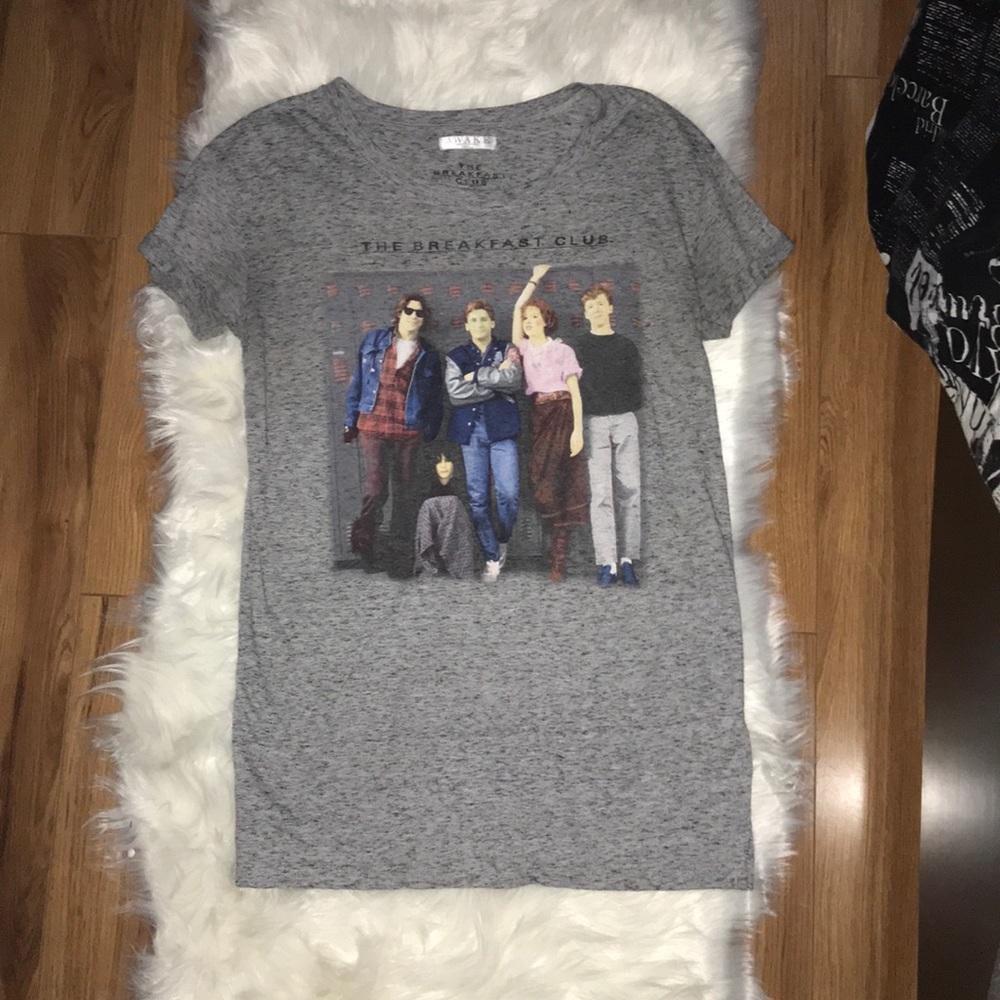 Graphic tee